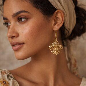 Fleur De Lis Dangle Earrings Filigree Rhinestones Gold Toned NWT